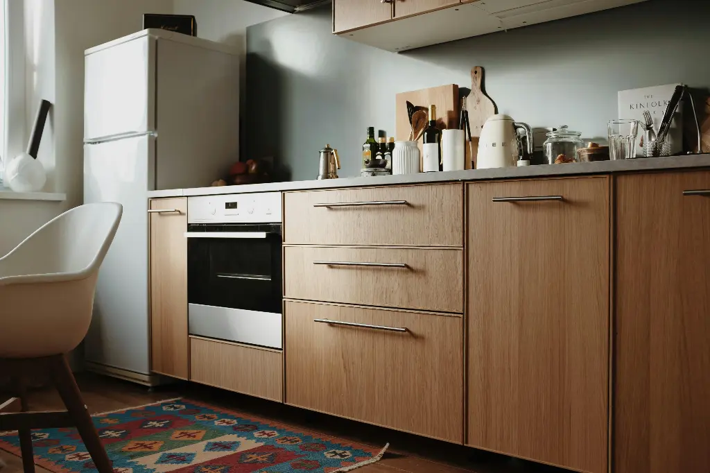 Kitchen Cabinets & Trolley Cleaning
